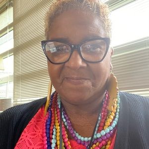 Meet your Posher, Andrea